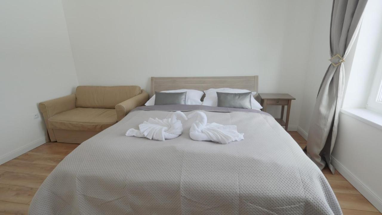 Вілла Apartmanovy Dom S Virivkou, Pod Secnom, Liptovsky Jan Ліптовський Мікулаш Екстер'єр фото