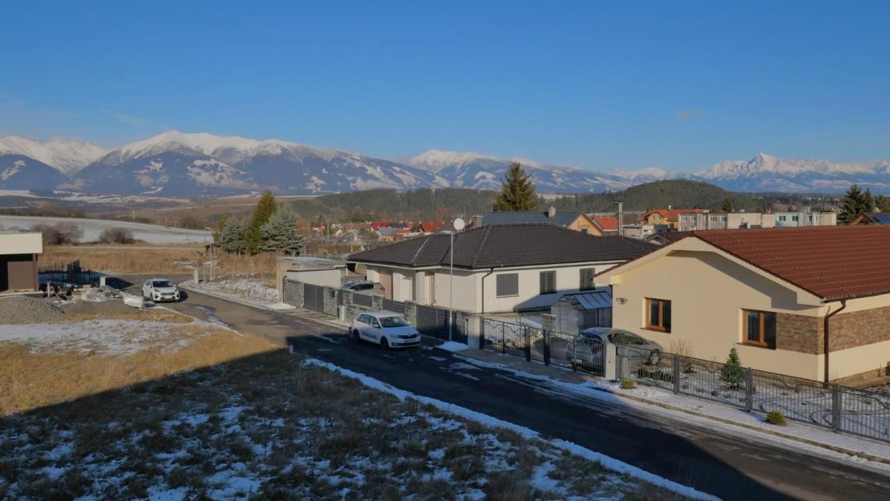 Вілла Apartmanovy Dom S Virivkou, Pod Secnom, Liptovsky Jan Ліптовський Мікулаш Екстер'єр фото