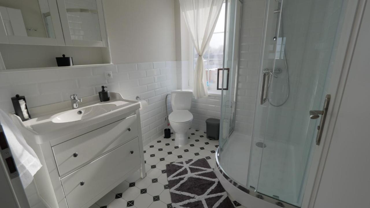 Вілла Apartmanovy Dom S Virivkou, Pod Secnom, Liptovsky Jan Ліптовський Мікулаш Екстер'єр фото