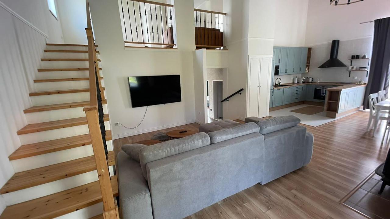 Вілла Apartmanovy Dom S Virivkou, Pod Secnom, Liptovsky Jan Ліптовський Мікулаш Екстер'єр фото